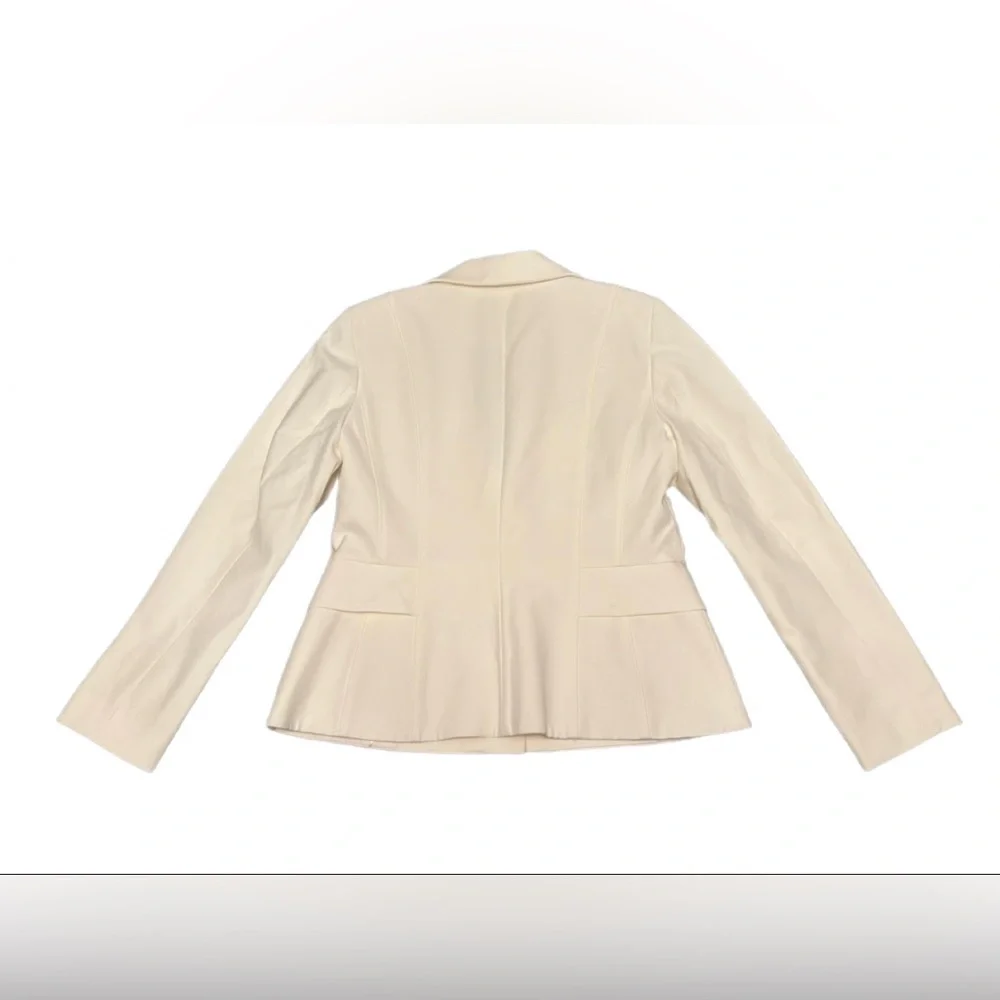 White House Black Market Ivory Tailored Stretch Blazer Jacket NWT Size 14 - Picture 2 of 10